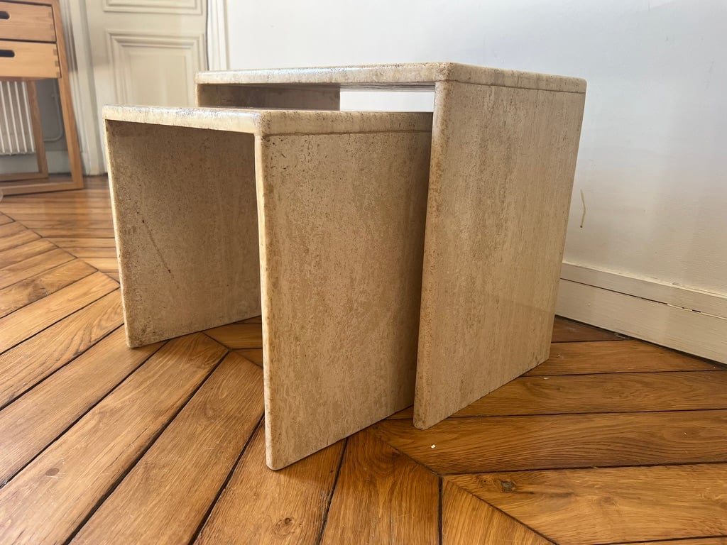 Tables basses gigognes en travertin – rectangulaires