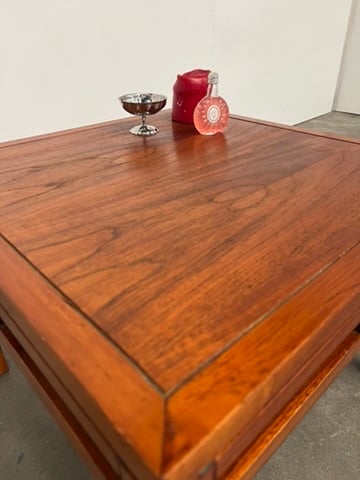 Table basse scandinave en teck 60 cm – table vintage années 60