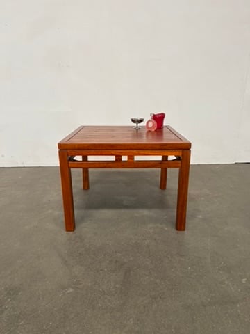 Table basse scandinave en teck 60 cm – table vintage années 60