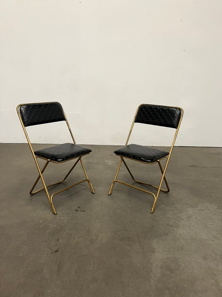 Paire de chaises pliantes Lafuma vintage – métal doré et skaï noir