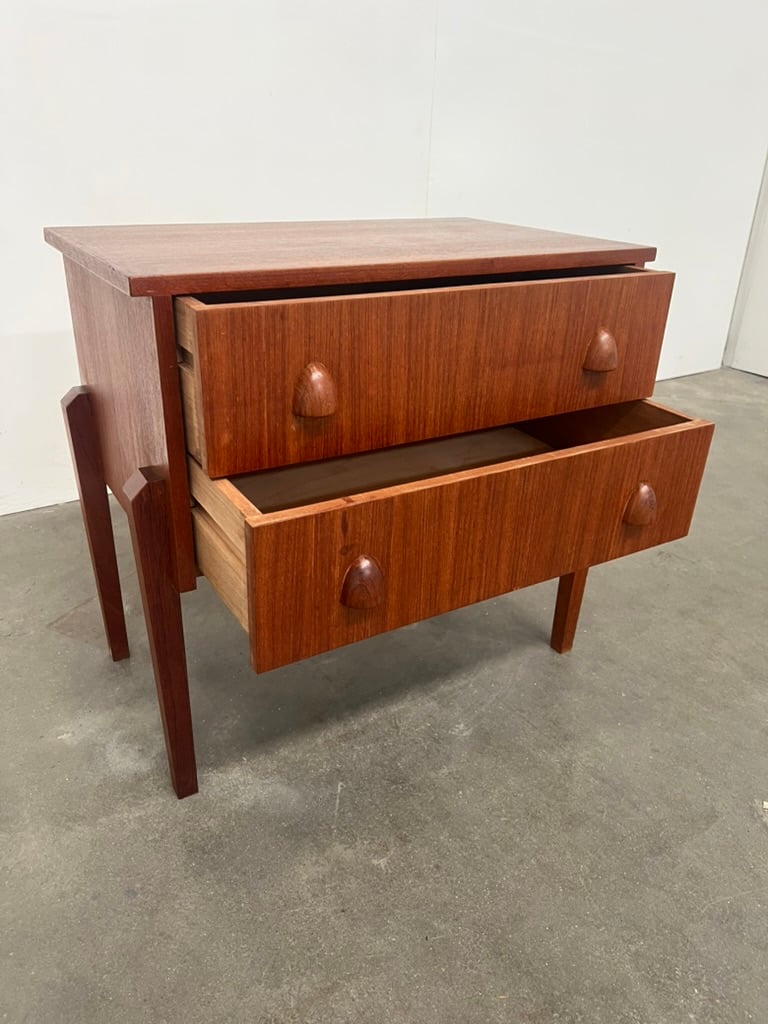 Commode danoise en teck – 2 tiroirs – meuble vintage scandinave