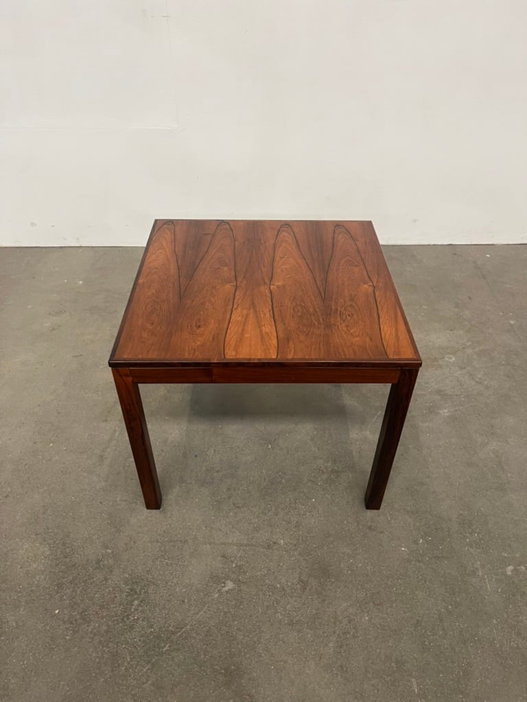Table basse en palissandre – table vintage scandinave 50x50