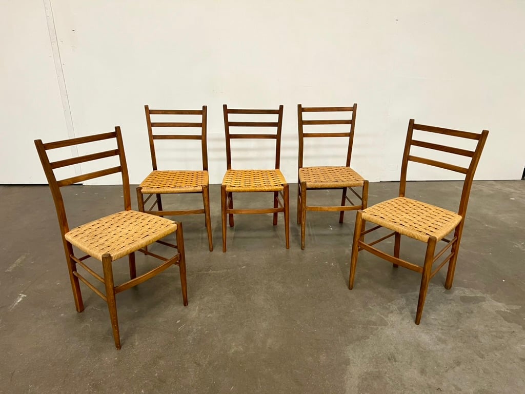 Lot de 5 chaises en bois et paille tressée