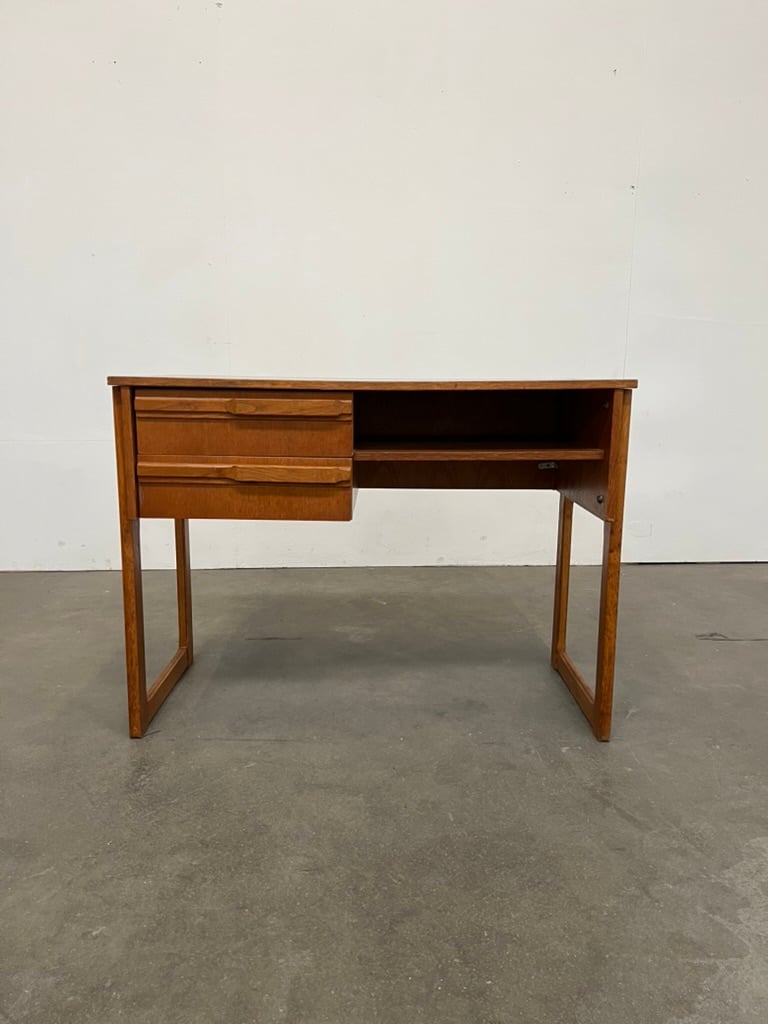 Bureau vintage en teck 2 tiroirs – bureau scandinave années 60