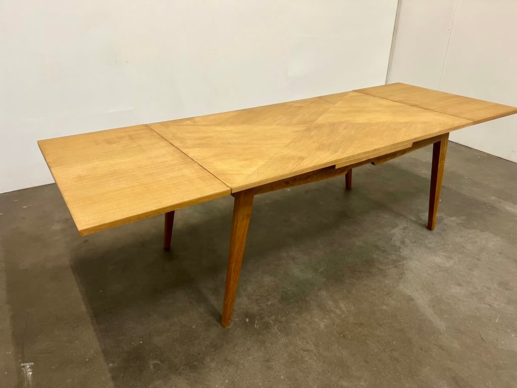 Table à manger extensible en chêne clair