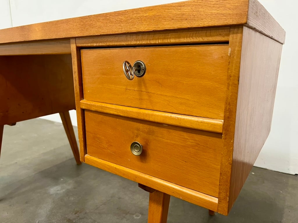 Bureau des années 50/60 en bois et contreplaqué