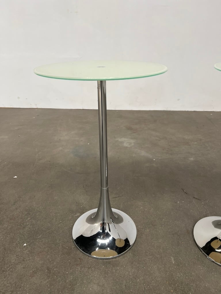 Lot de 2 guéridons vintage chrome et verre – tables d’appoint design années 70