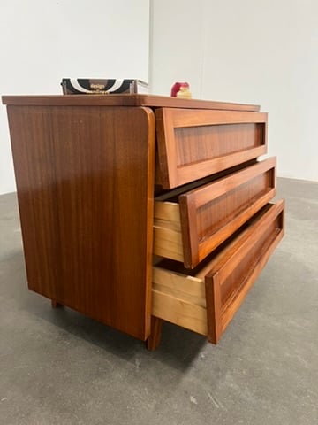 Commode vintage en teck 3 tiroirs – style scandinave années 60