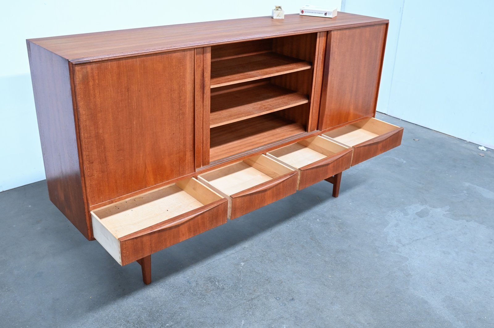 Enfilade danoise en teck – buffet scandinave vintage 196 cm portes coulissantes