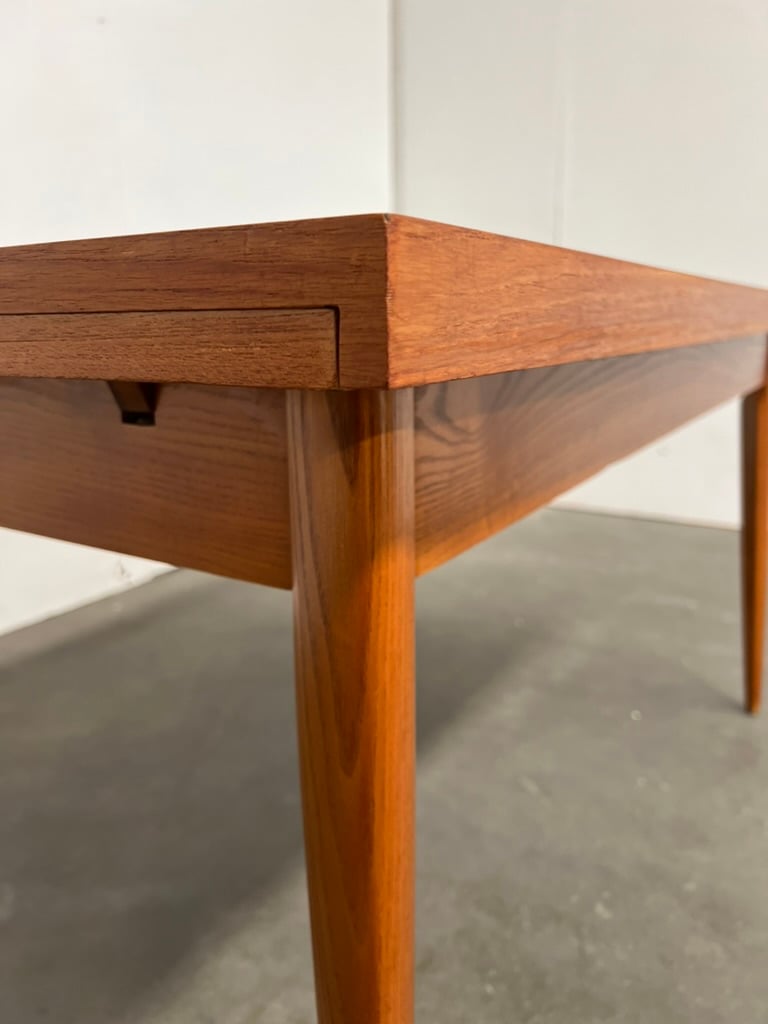 Table extensible en teck vintage – table scandinave années 60 avec rallonges