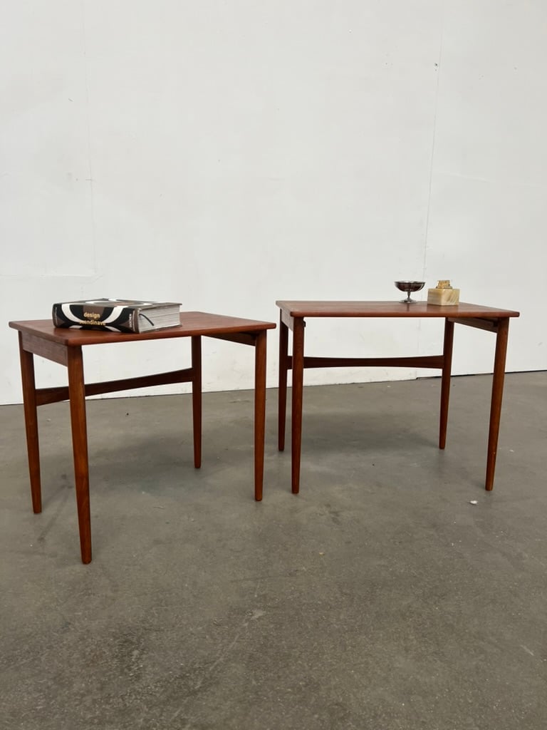Tables gigognes en teck – tables basses scandinaves vintage années 60