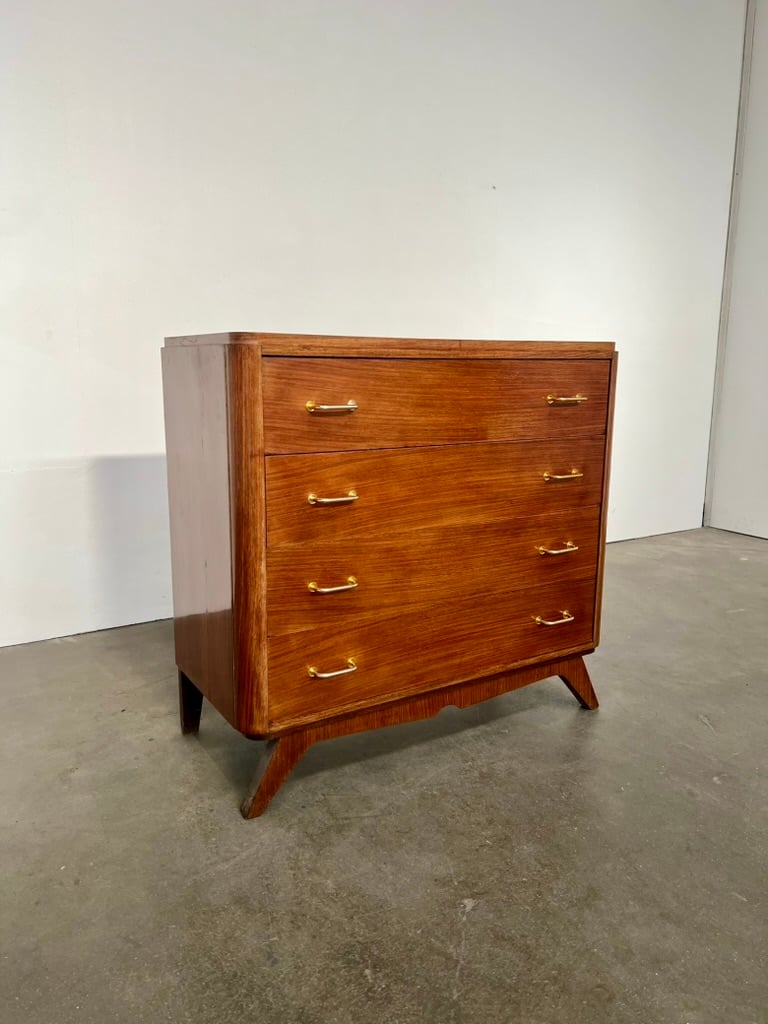 Commode vintage en bois fruitier