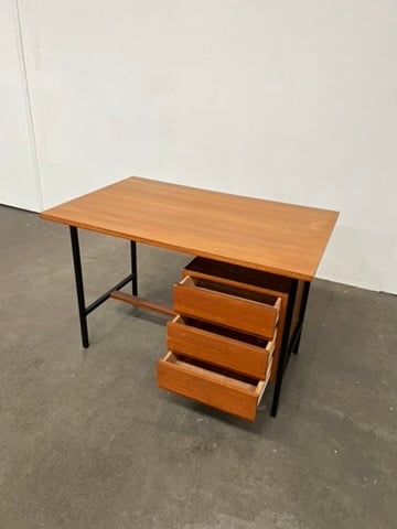 Bureau vintage teck et métal 3 tiroirs – bureau scandinave années 60