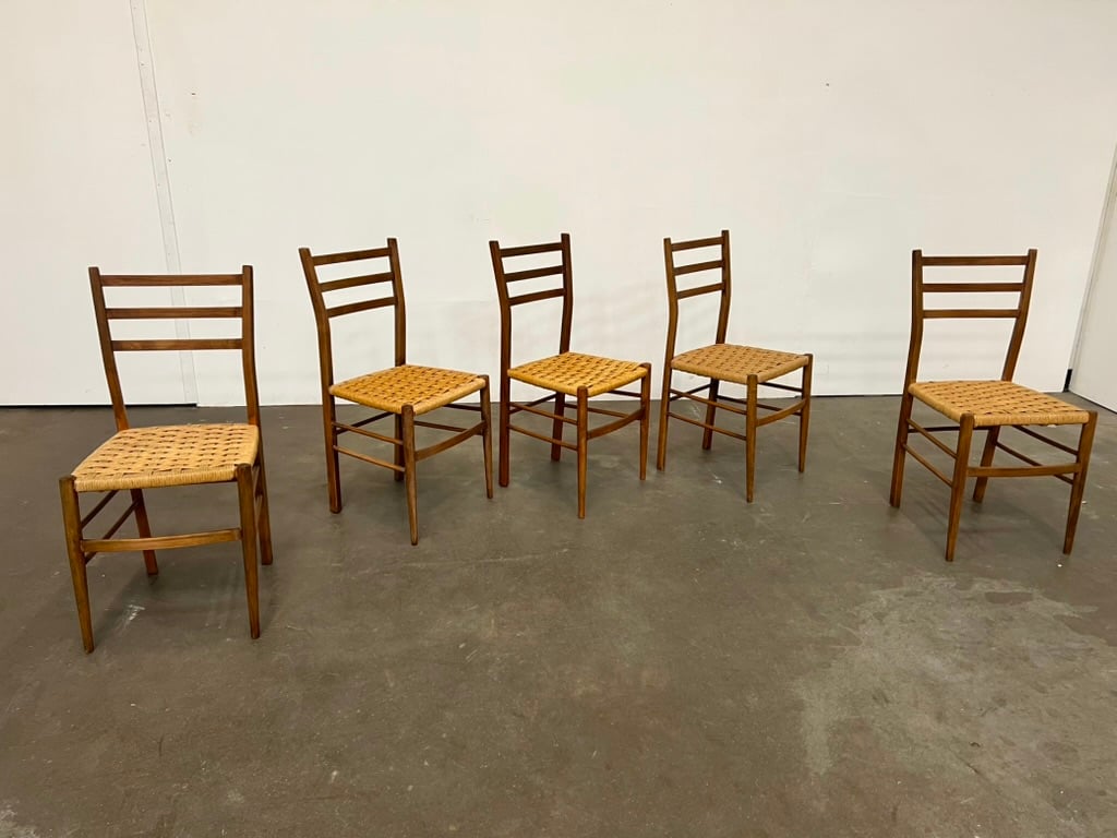 Lot de 5 chaises en bois et paille tressée