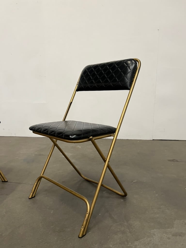 Paire de chaises pliantes Lafuma vintage – métal doré et skaï noir