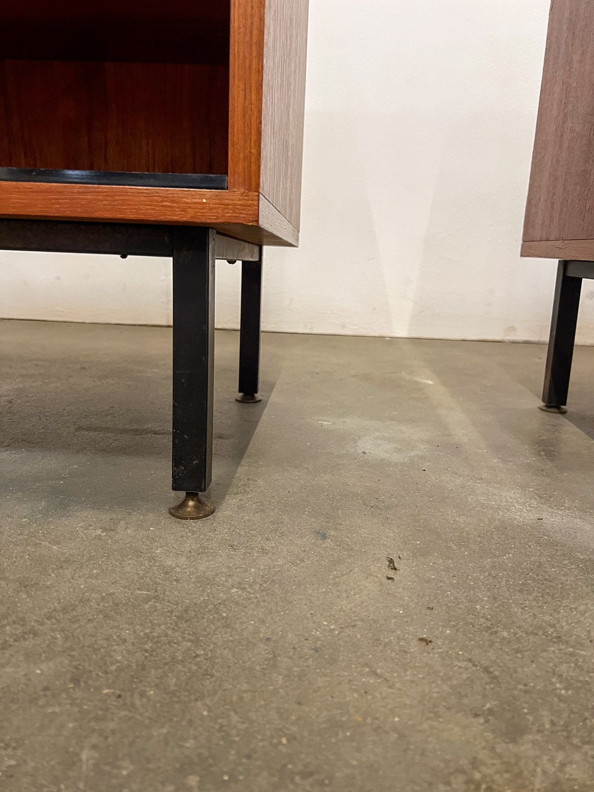 Paire de bibliothèques basses vintage – bibus bois et métal années 60