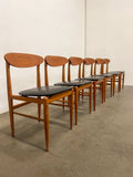 Lot de 6 chaises scandinaves vintage – chaises en bois et skaï noir années 60