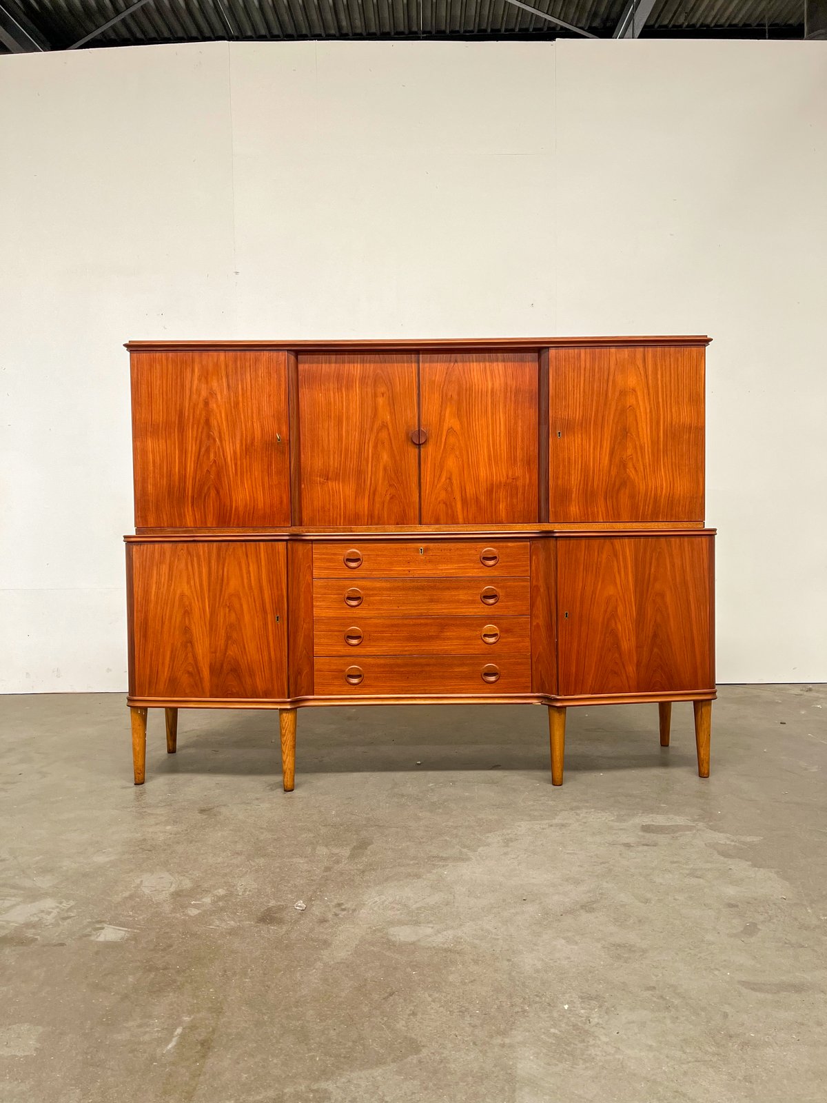 Buffet danois en teck – enfilade haute vintage scandinave années 60