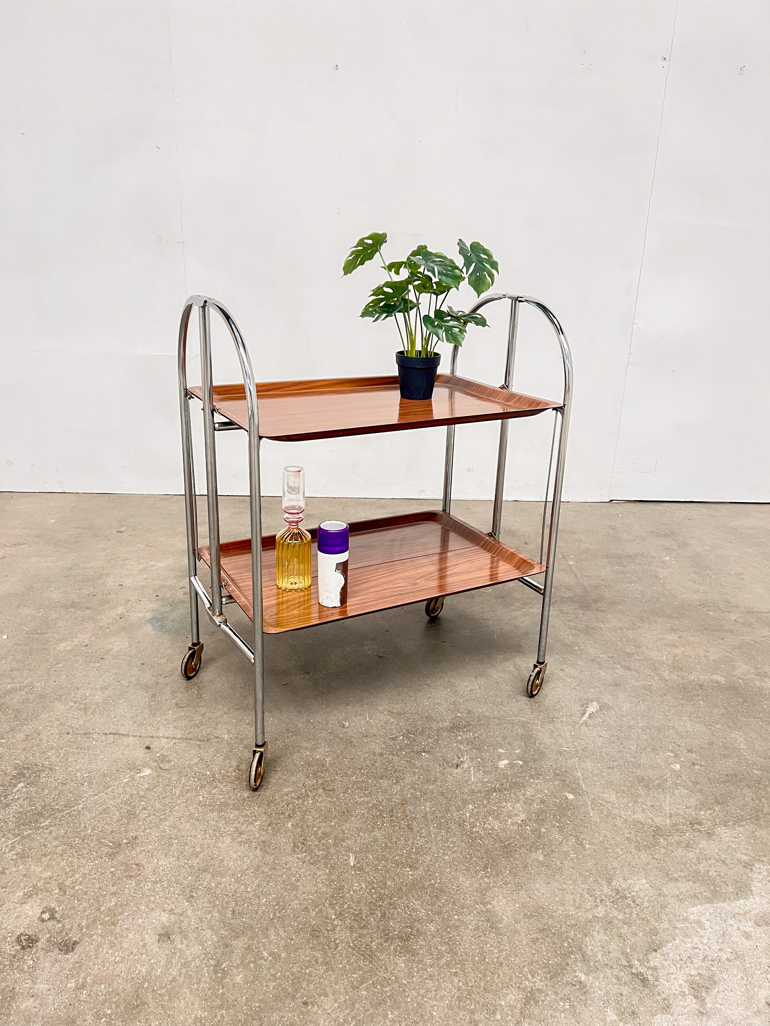 Desserte vintage pliante Formica & métal chromé – années 70