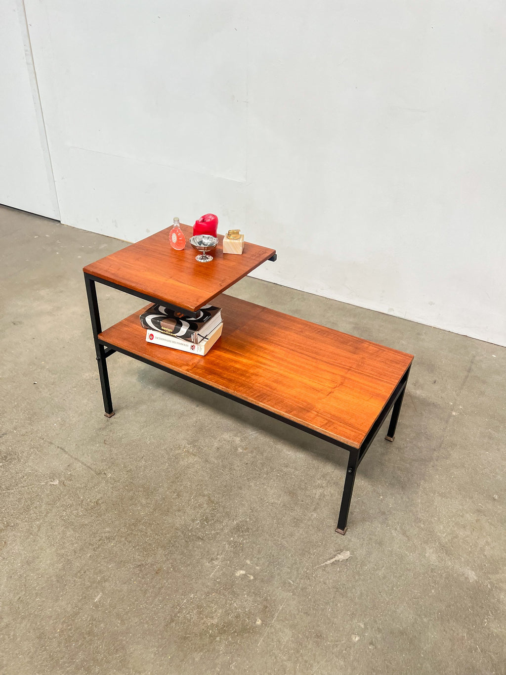 Table basse vintage à double plateau – teck et métal noir – années 70