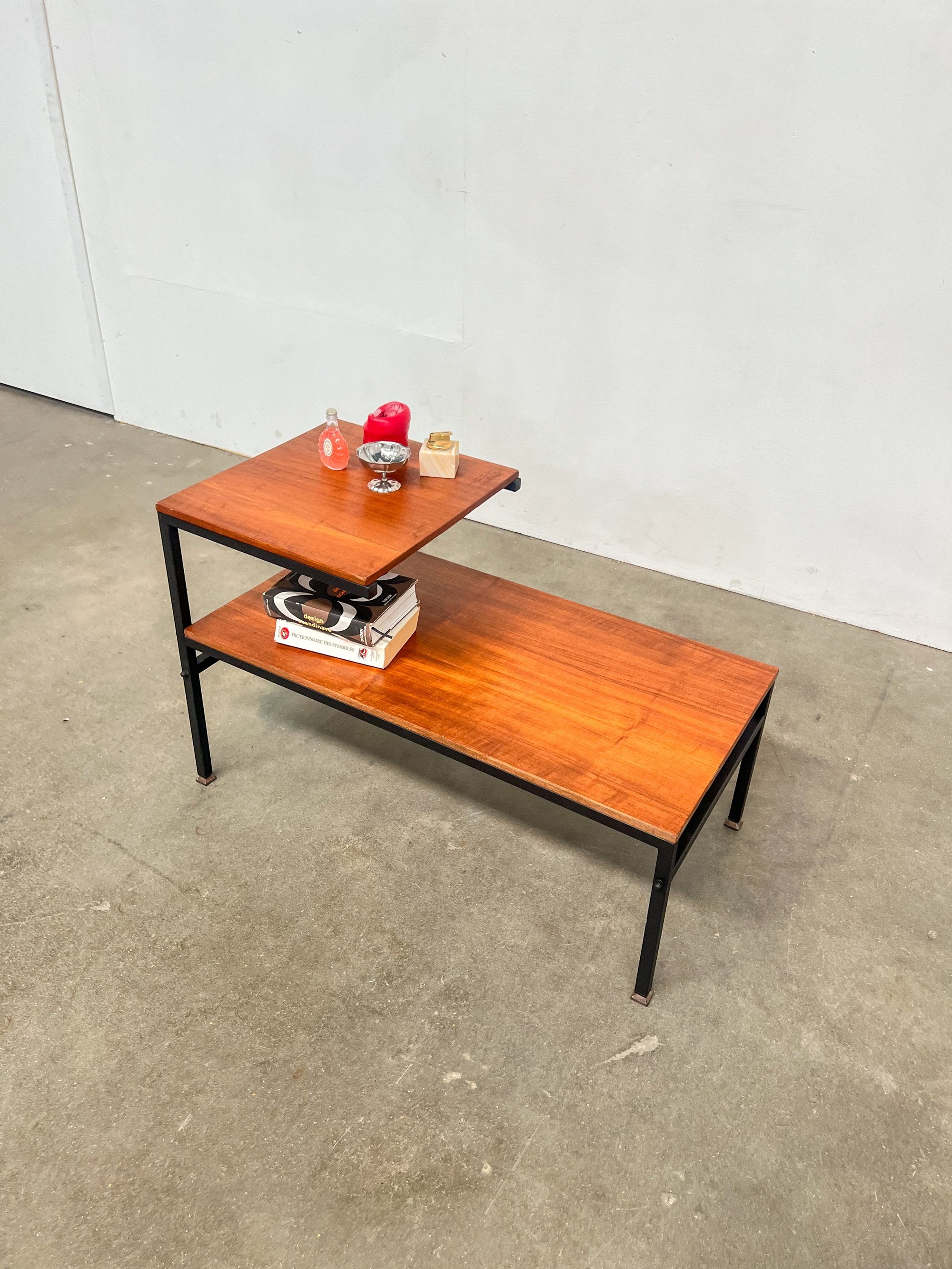 Table basse vintage à double plateau – teck et métal noir – années 70