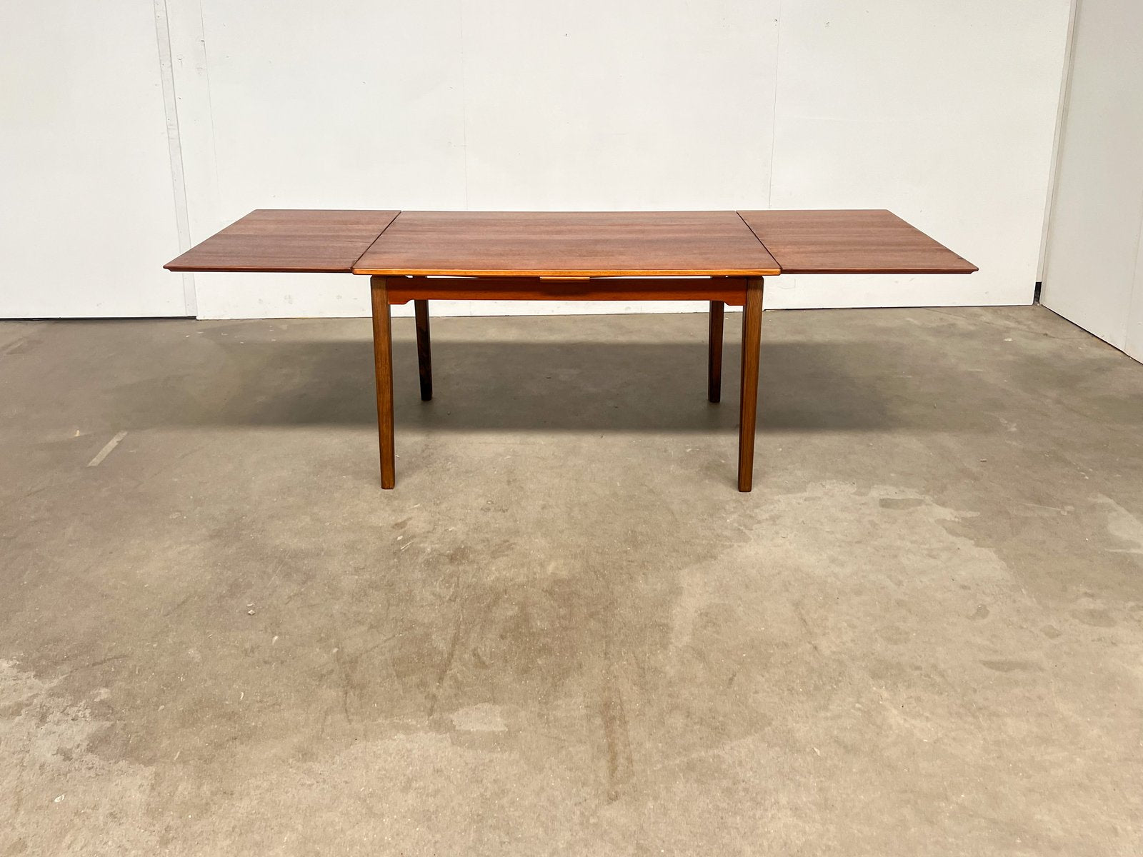 Table à manger scandinave extensible en teck – 127 à 241 cm – années 60