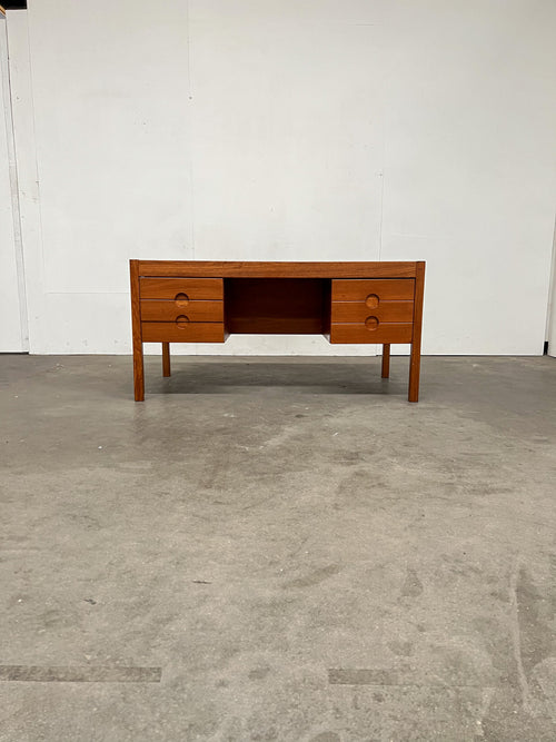 Bureau scandinave vintage en teck – Christian Linneberg Model 33