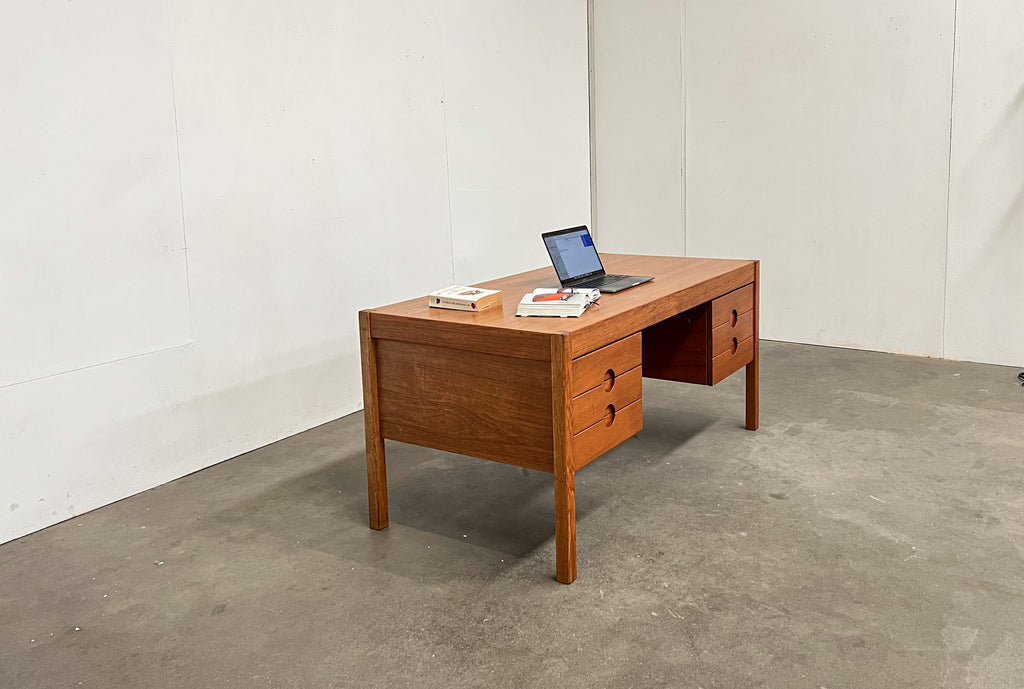 Bureau scandinave vintage en teck – Christian Linneberg Model 33