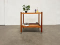 Desserte scandinave vintage en teck à roulettes – Table d'appoint