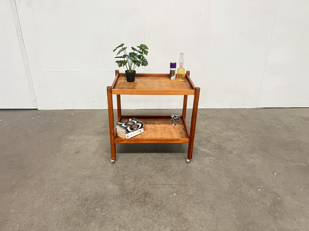 Desserte scandinave vintage en teck à roulettes – Table d'appoint