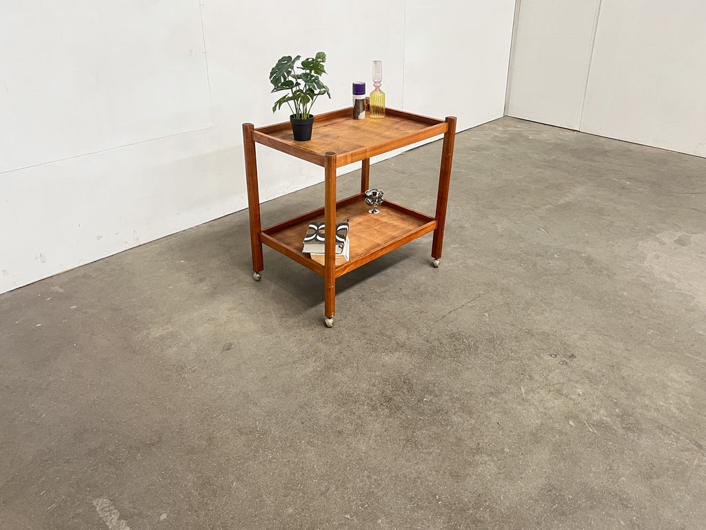 Desserte scandinave vintage en teck à roulettes – Table d'appoint