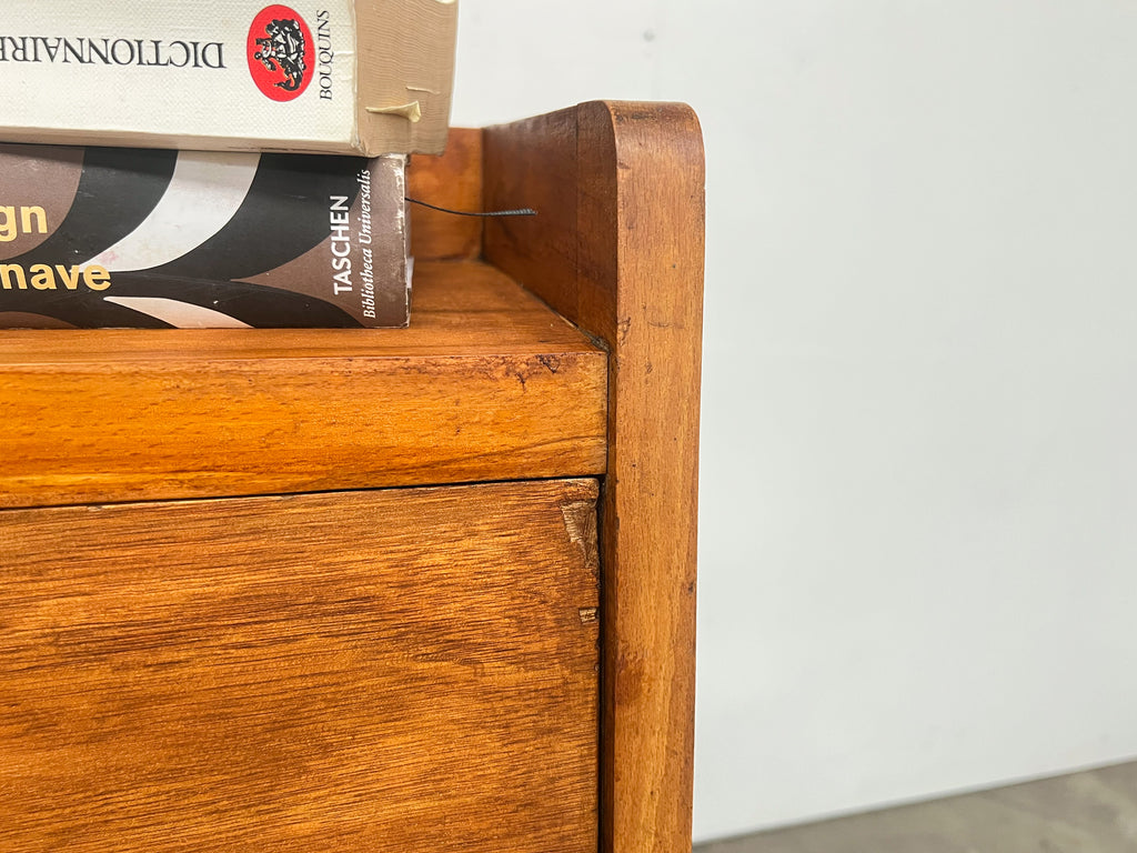 Secrétaire vintage années 50 en bois – bureau compact avec rangements
