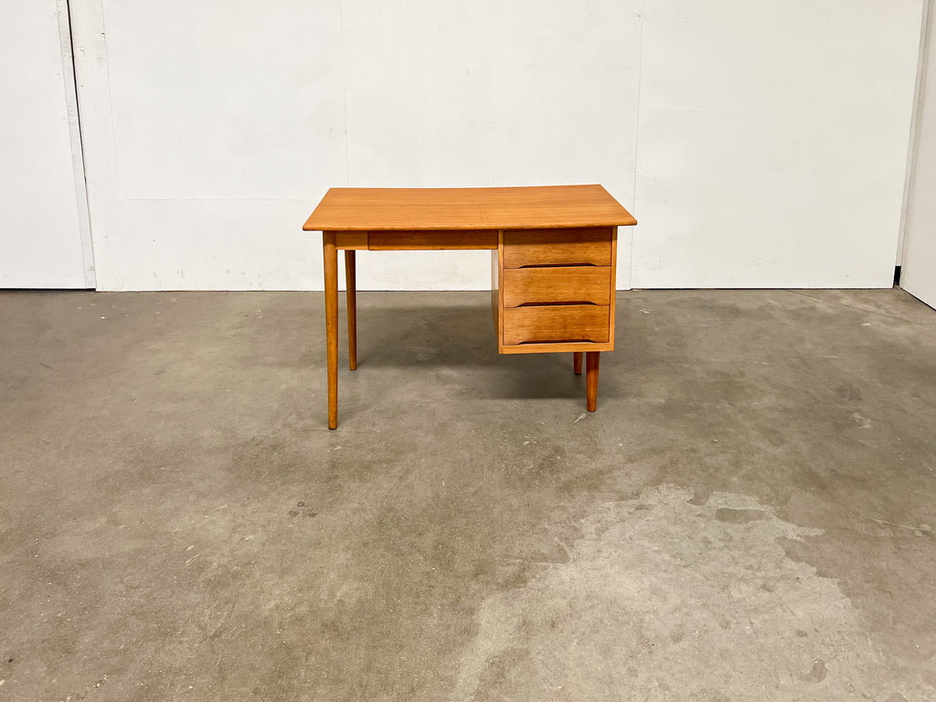 Bureau vintage en bois à 4 tiroirs – design scandinave années 60