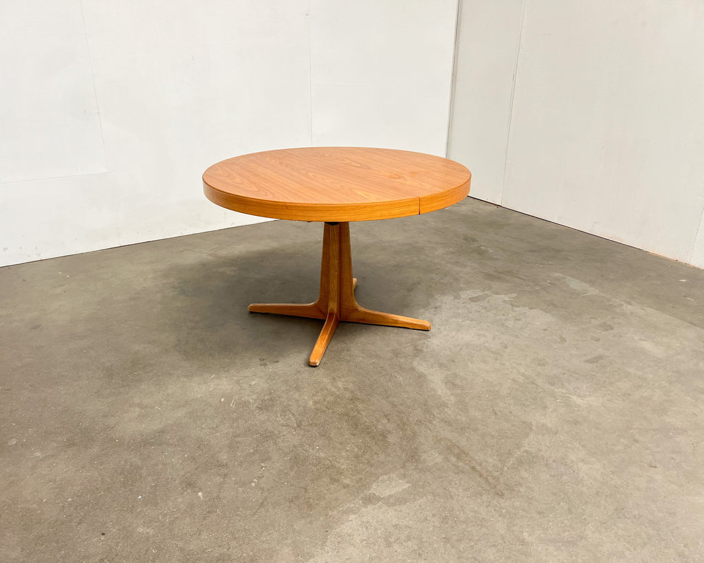 Table ronde extensible vintage en teck – 2 rallonges, années 60