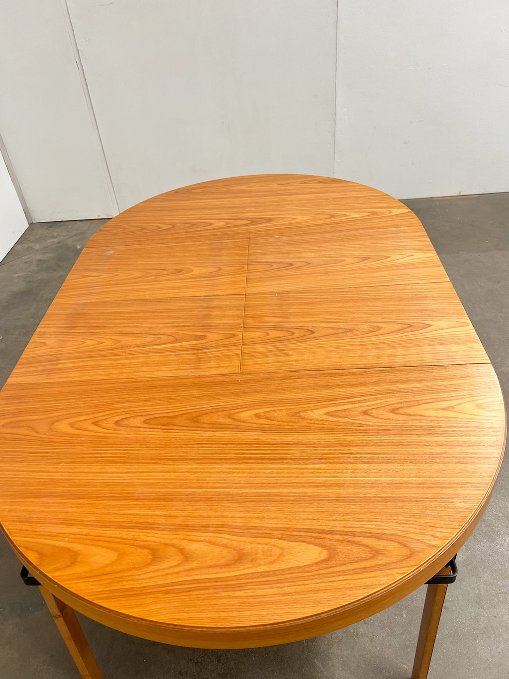 Table ronde extensible vintage en teck – 2 rallonges, années 60